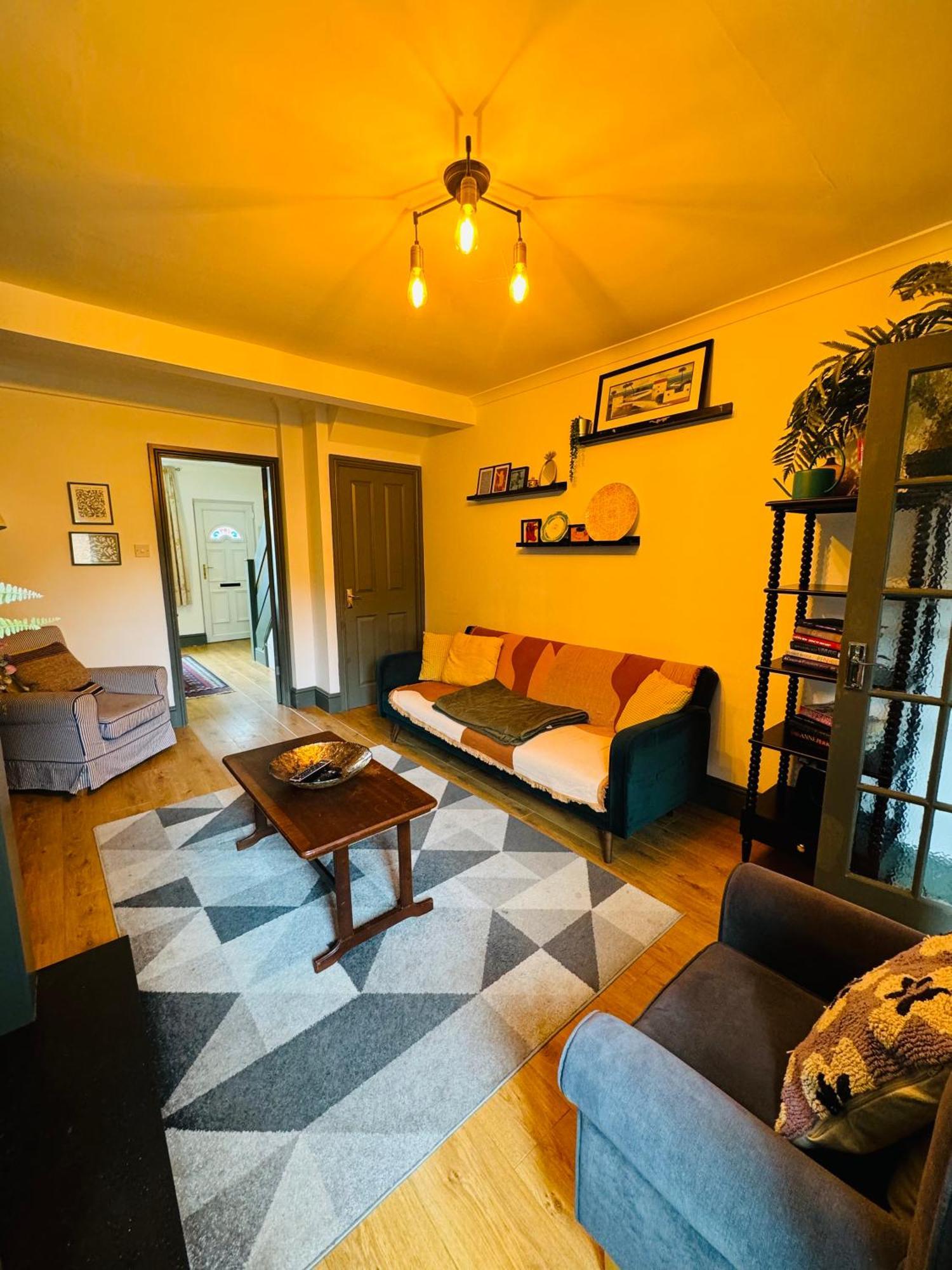 The Cosy Home In Burton. Sleeps 5. Fast Wi-Fi Exterior photo
